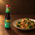 Lee Kum Kee Saus Tiram Vegan 260 g – Flasche mit Tofu und Brokkoli