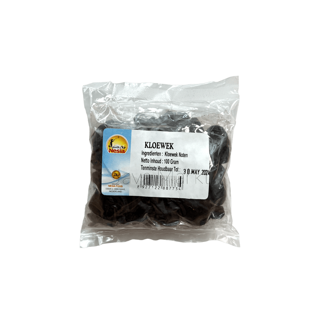 Nesia Kluwek Koch- und Backzutat in einer Packung, Nahaufnahme der Verpackung mit Kluwek-Produktetikett.