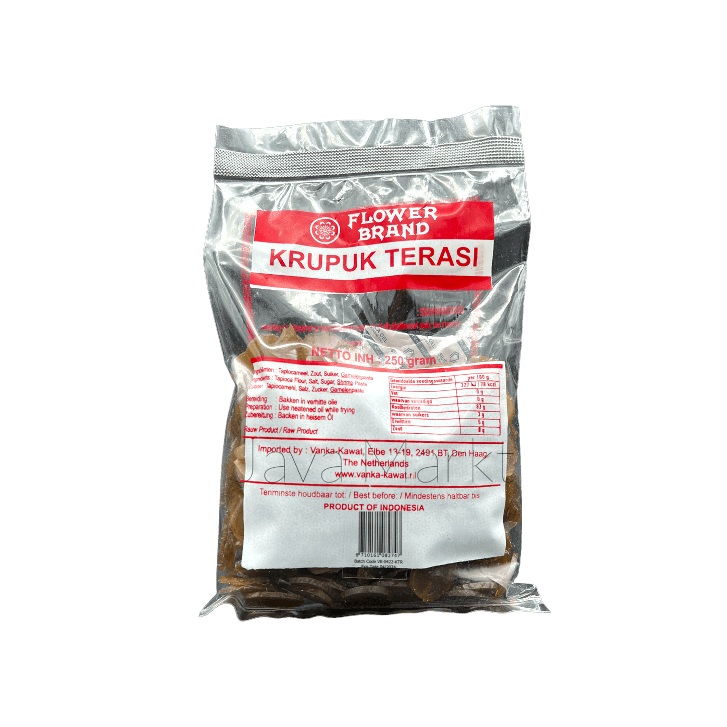Knusprige Kerupuk Terasi von Vanka Kawat, Chips in einer Packung mit typischer Terasi-Geschmack, fotografiert auf weißem Hintergrund.